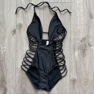 ZAFUL - One Piece Strappy Swimsuit